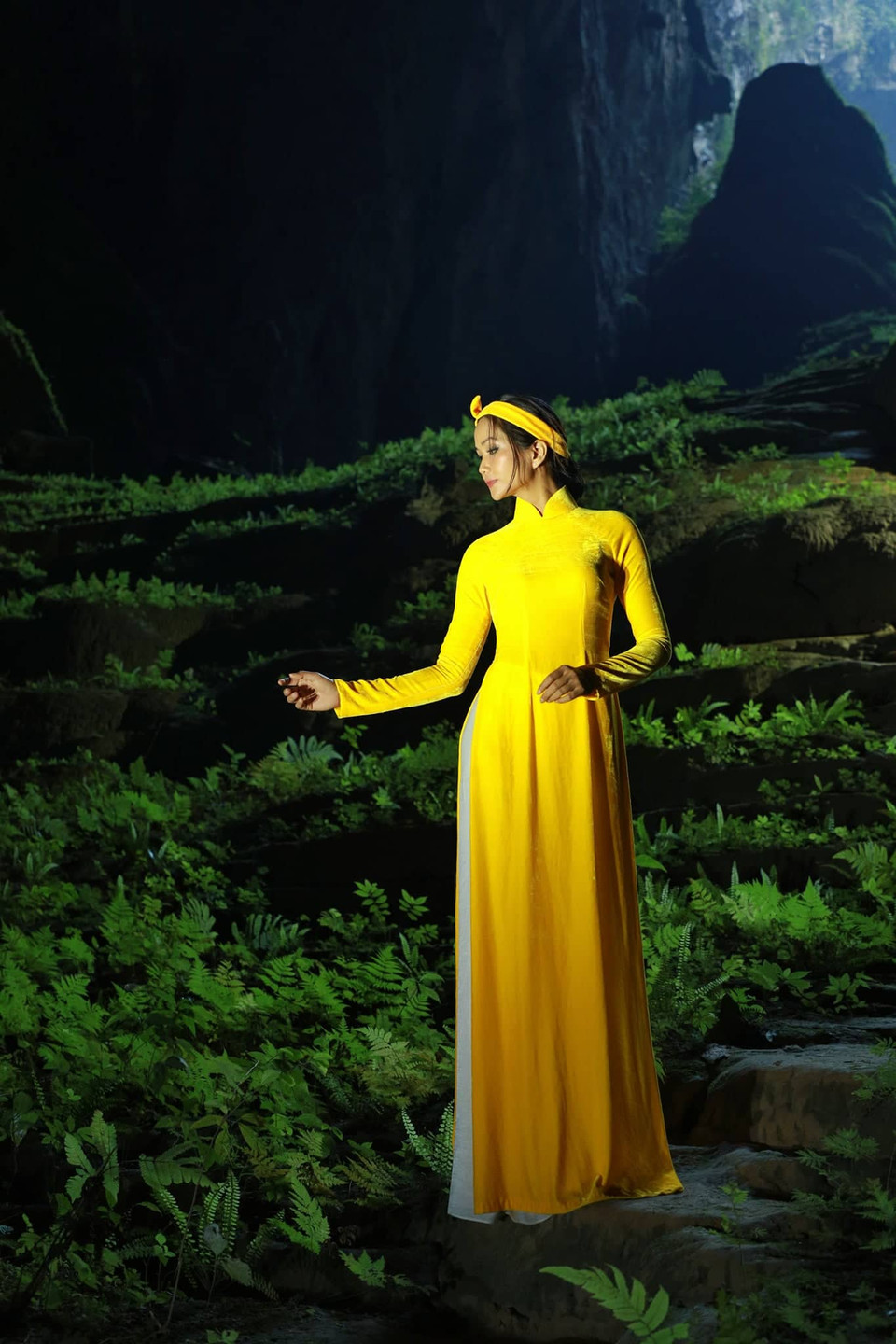 Đây cũng là ngày mà H'Hen dành nhiều thời gian để ghi lại cho mình những bức những bức ảnh ấn tượng khác với nhiều phong cách khác nhau. (Ảnh: Hải An/Vietnam+)