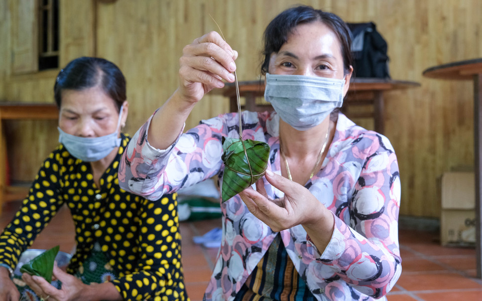 Những chiếc bánh sẽ được tặng các lực lượng phòng chống dịch COVID-19 của thành phố Cần Thơ. (Ảnh: Ánh Tuyết/TTXVN)