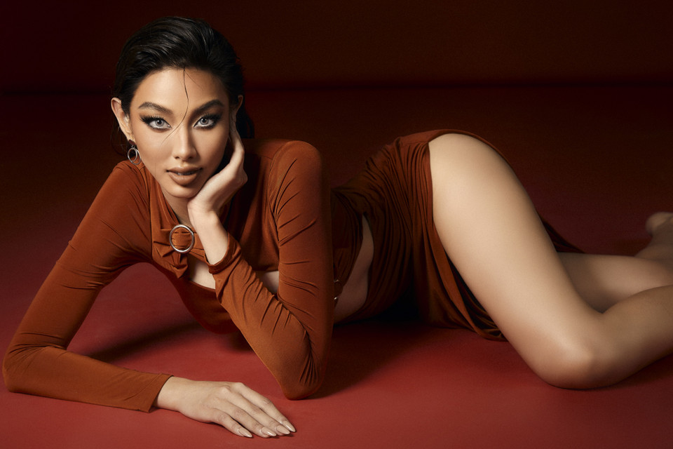 Đặc biệt, khi được trao cơ hội dự thi Miss Grand International 2021, Thùy Tiên đã không ngừng trau dồi những kỹ năng cần thiết để hoàn thiện bản thân. (Ảnh: CTV/Vietnam+)