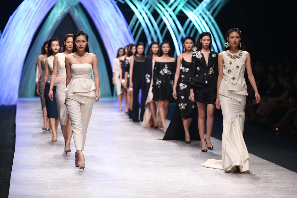 Toàn cảnh bộ sưu tập của nhà thiết kế Giao Linh. (Ảnh: BTC)