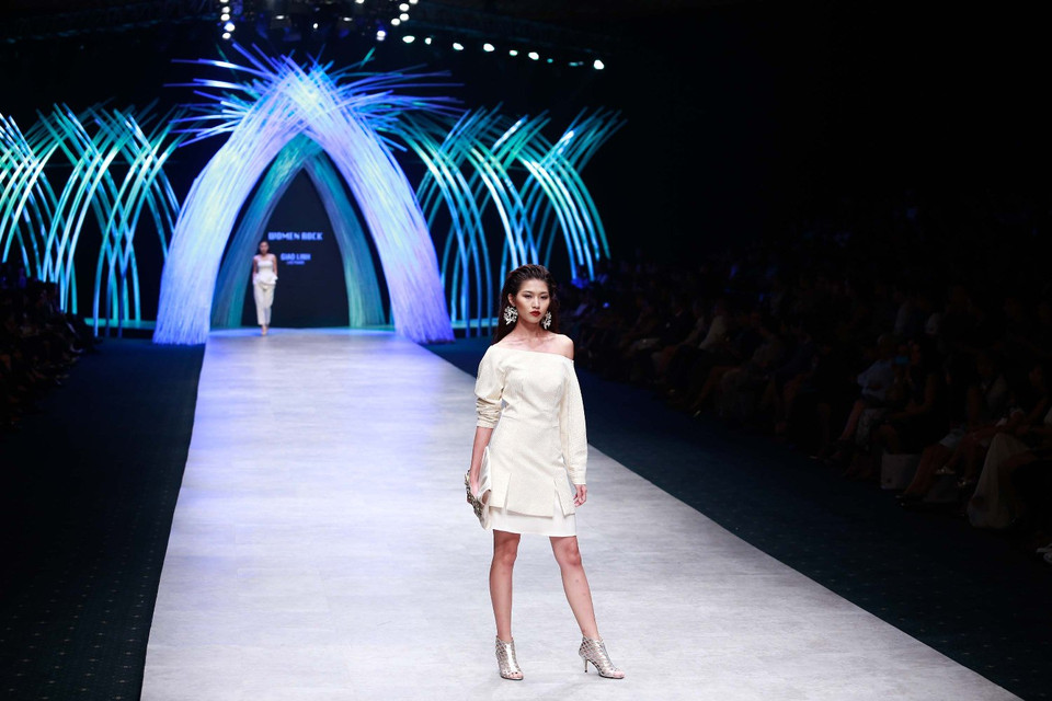 Đây là lần đầu tiên nhà thiết kế Giao Linh tham dự Vietnam International Fashion Week. (Ảnh: BTC)