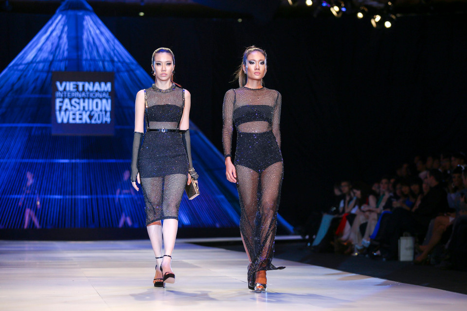 Cá tính và gợi cảm như những nàng mèo điệu đà luôn là nguồn cảm hứng sáng tạo của thương hiệu RIN by Chung Thanh Phong. (Ảnh: BTC)