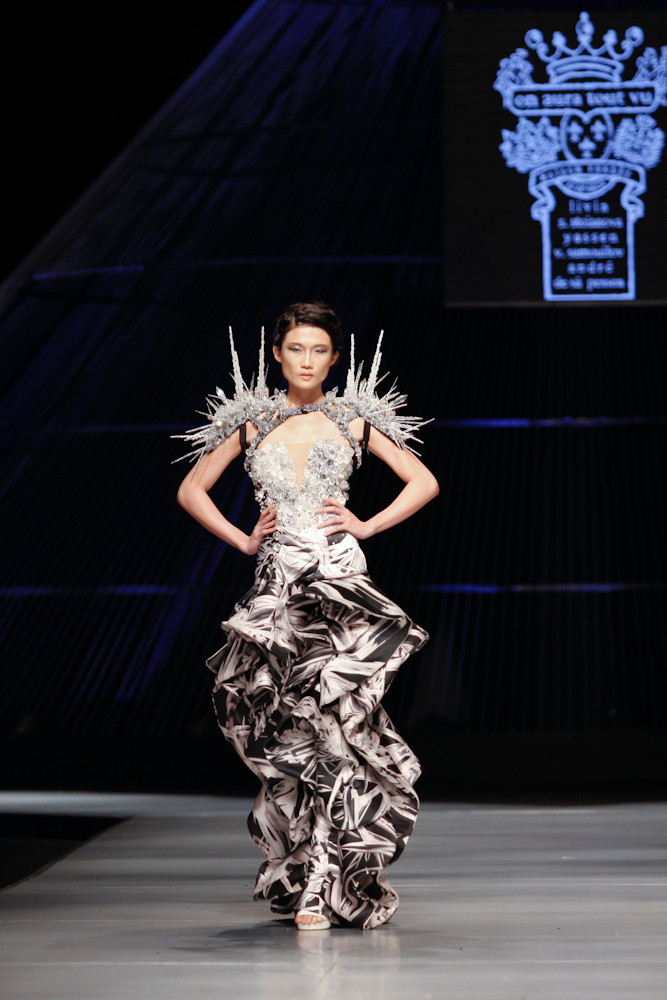 Đột phá và hài hước mang tính công nghệ và vượt qua những giới hạn bình thường trong thời trang... (Ảnh: BTC)