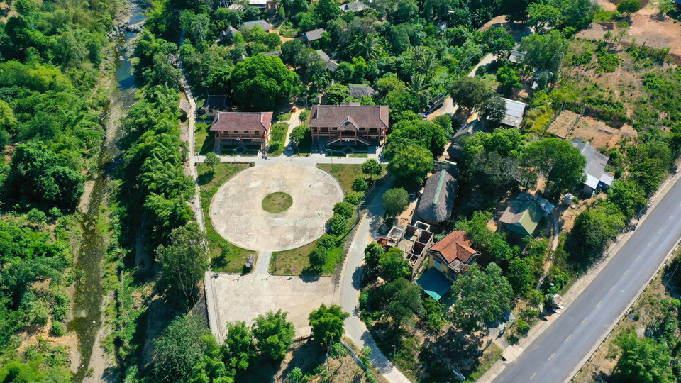 Khu du lịch cộng đồng Klu - một điểm nhấn về du lịch trên tuyến đường xuyên Á, là một phần trong quần thể trong Khu di tích-danh thắng Đakrông. (Ảnh: Hồ Cầu/TTXVN)