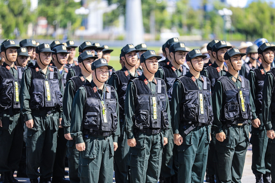 Lực lượng cảnh sát cơ động công an tỉnh Hòa Bình tham gia diễn tập. (Ảnh: Trọng Đạt/TTXVN)