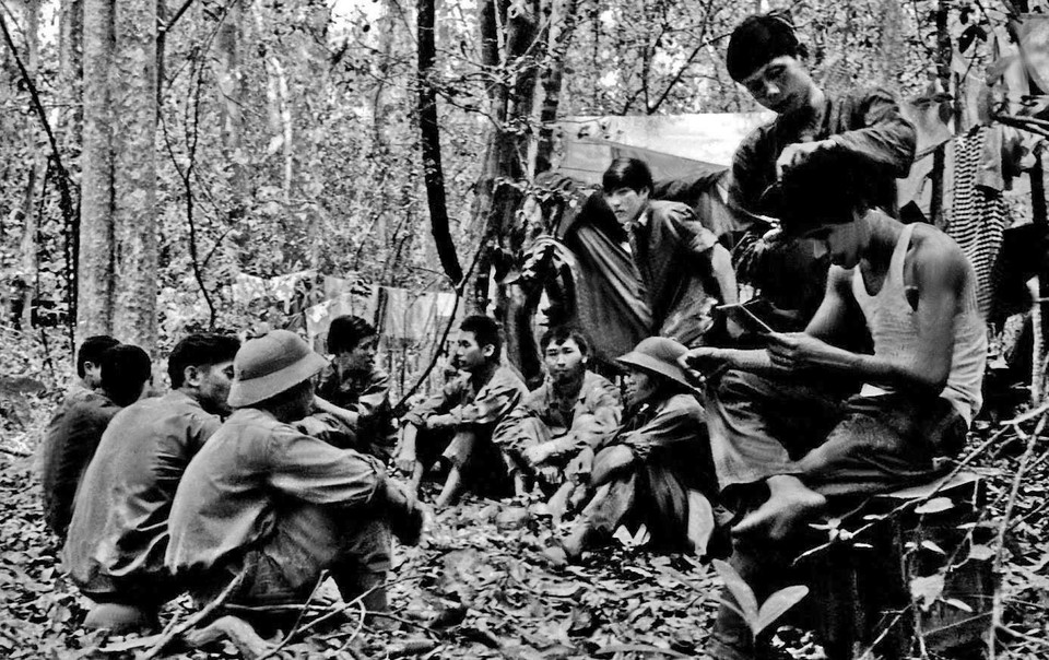 Chặng dừng chân của đoàn phóng viên GP 10 của VNTTX trên đường vào Chiến dịch Hồ Chí Minh để chi viện cho TTXGP. (Ảnh: Tư liệu VNTTX)