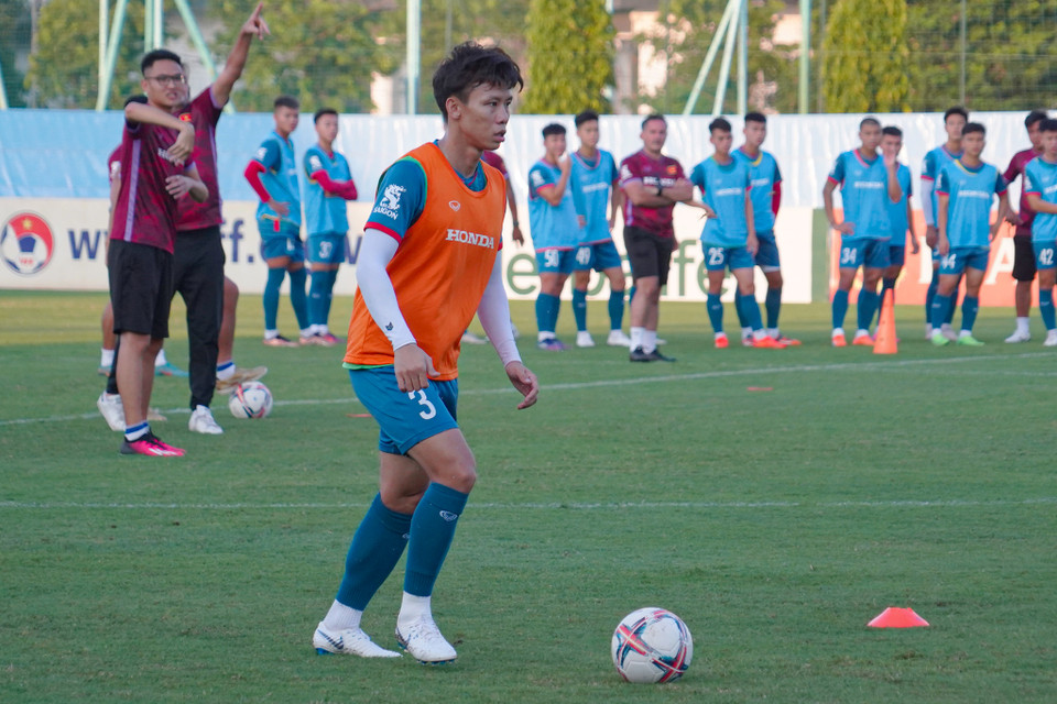 Trung vệ Quế Ngọc Hải tiếp tục đảm nhận vai trò thủ lĩnh ở Đội tuyển Quốc gia. (Ảnh: Việt Anh/Vietnam+)