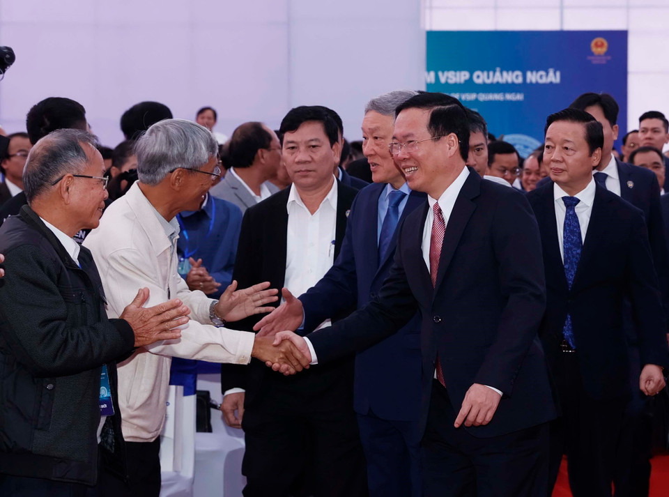 Chủ tịch nước Võ Văn Thưởng với các đại biểu. (Ảnh: Thống Nhất/TTXVN)