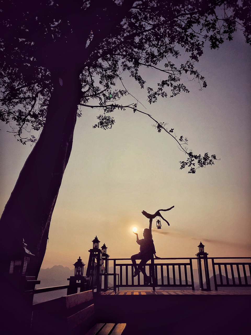 Khi tự nhiên và những công trình nhân tạo ở phố núi Mộc Châu hòa quyện... (Ảnh: Xuân Mai/Vietnam+)