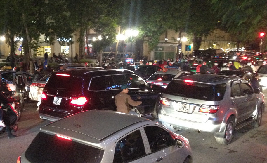 Ùn tắc giao thông tại Ngã tư Hai Bà Trưng-Lê Thánh Tông. (Nguồn: TTXVN)