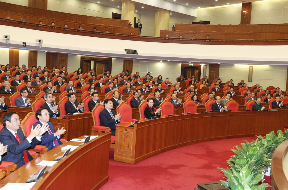 Các đồng chí lãnh đạo Đảng, Nhà nước và các đại biểu dự bế mạc Hội nghị. (Ảnh: Trí Dũng/TTXVN)