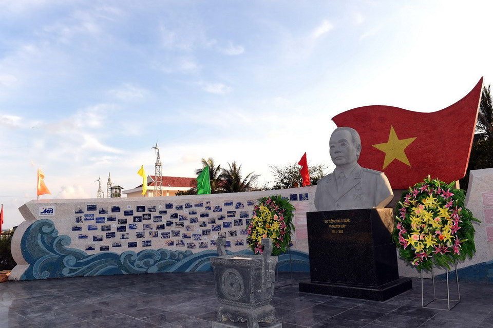 Toàn cảnh Công viên Đại tướng Võ Nguyên Giáp trên đảo Sơn Ca. (Ảnh: Quang Thắng/Vietnam+)