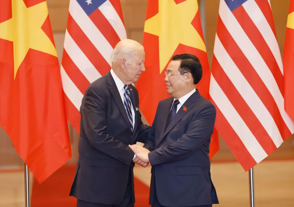 Chủ tịch Quốc hội Vương Đình Huệ hội kiến Tổng thống Hoa Kỳ Joe Biden. (Ảnh: Doãn Tấn/TTXVN)