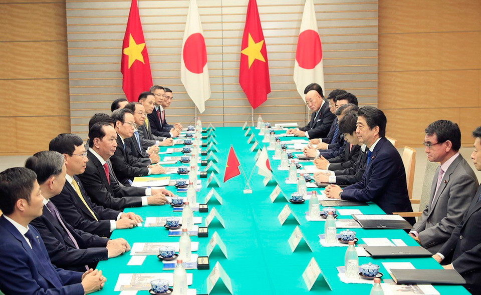 Chủ tịch nước Trần Đại Quang hội đàm với Thủ tướng Nhật Bản Shinzo Abe. (Ảnh: Nhan Sáng/TTXVN)