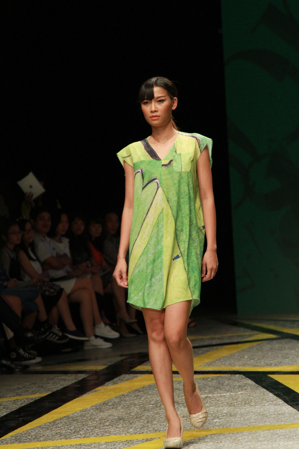 Đầy nữ tính và sâu lắng... (Ảnh: Xuân Mai/Vietnam+)