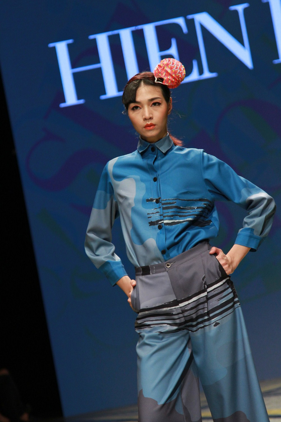 Các thiết kế đều được sử dụng công nghệ in digital. (Ảnh: Xuân Mai/Vietnam+)