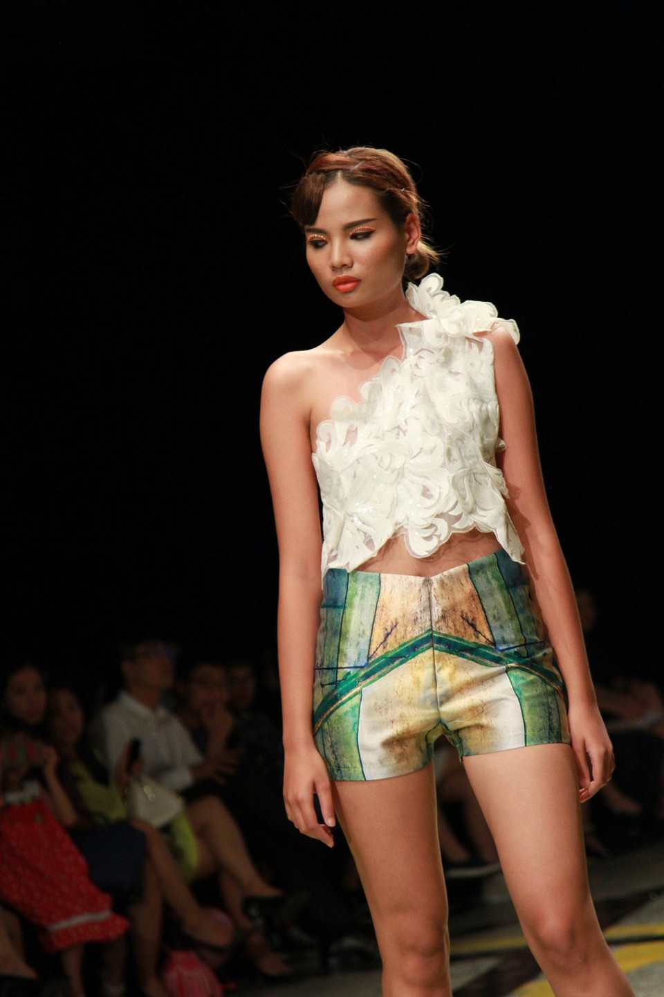 Nhưng được Việt Hà khắc họa bằng một tinh thần mới mẻ. (Ảnh: Xuân Mai/Vietnam+)