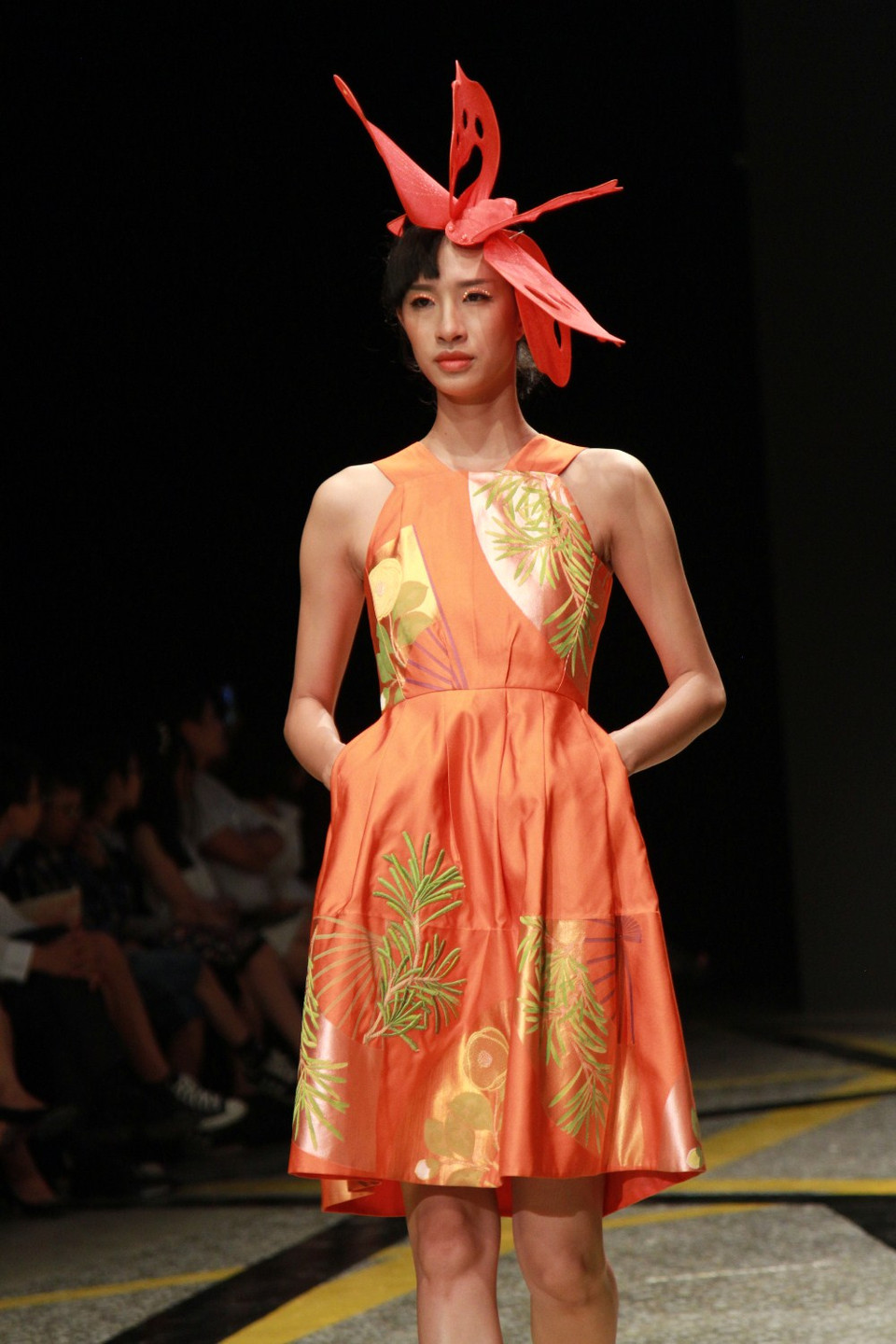 Cũng là đêm cuối của dòng thời trang Ready to Wear. (Ảnh: Xuân Mai/Vietnam+)