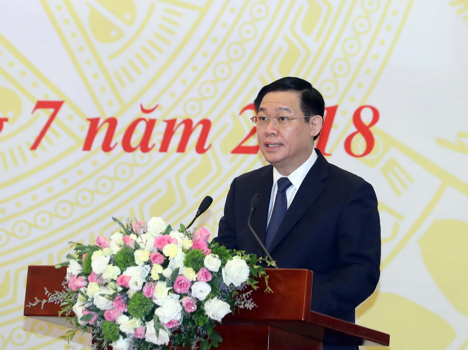 Phó Thủ tướng Chính phủ Vương Đình Huệ phát biểu tại hội nghị. (Ảnh: Thống Nhất/TTXVN)