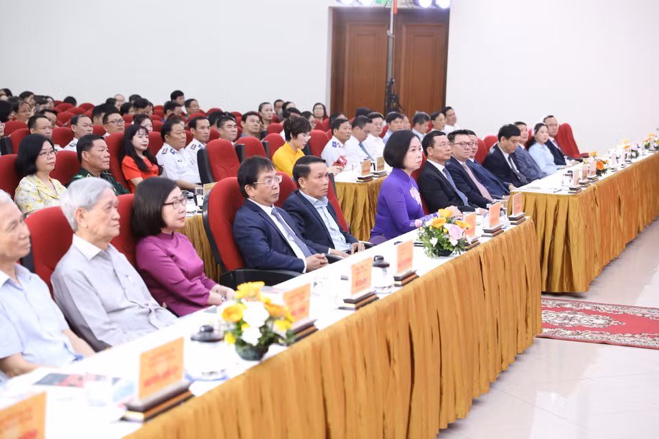 Các đại biểu tham dự buổi lễ. (Ảnh: Tuấn Anh/TTXVN)