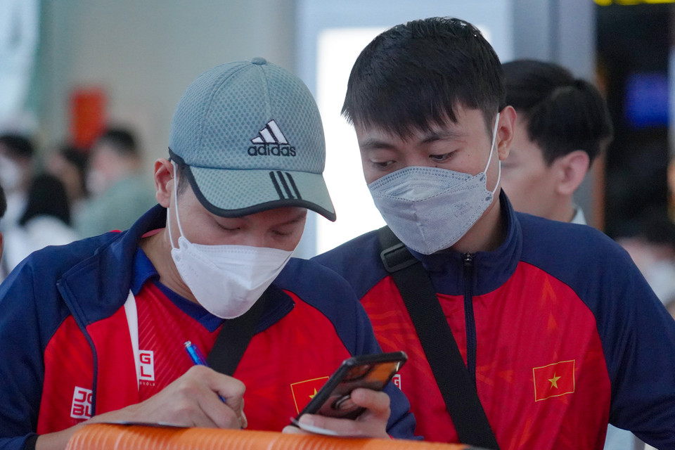 Bộ đôi Vận động viên Cầu lông Trịnh Anh Tuấn (trái) và Bùi Minh Hải. (Ảnh: Việt Anh/Vietnam+)