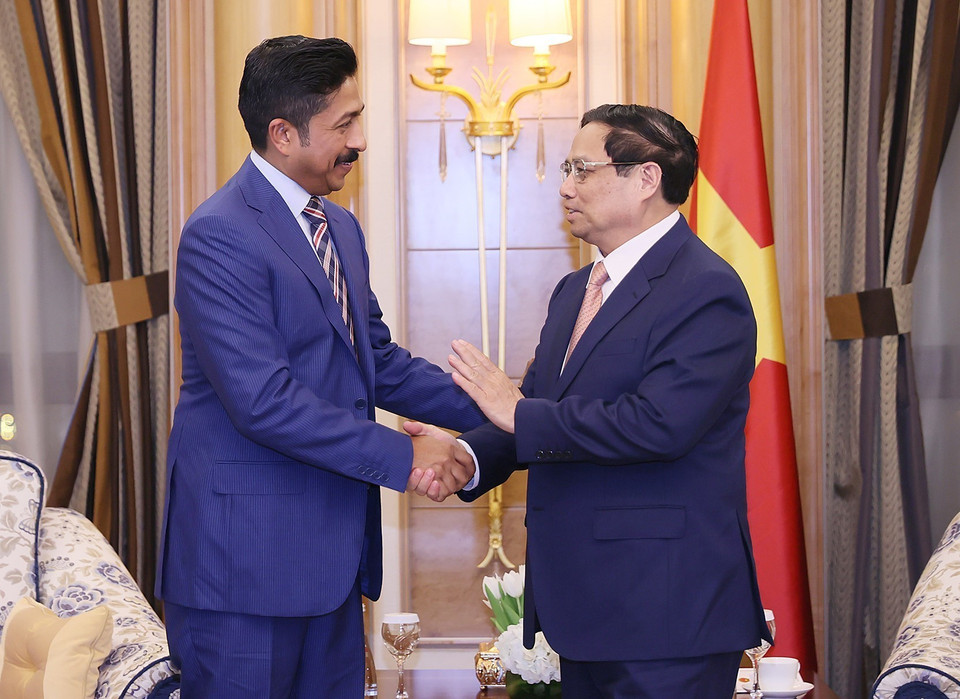 Thủ tướng Phạm Minh Chính tiếp ông Shehim Kottilingal, Giám đốc Tập đoàn Lulu quốc tế. (Ảnh: Dương Giang/TTXVN)