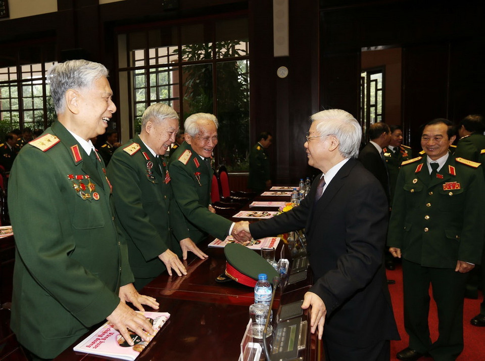 Tổng Bí thư Nguyễn Phú Trọng với các đại biểu dự đại hội. (Ảnh: Trí Dũng/TTXVN)