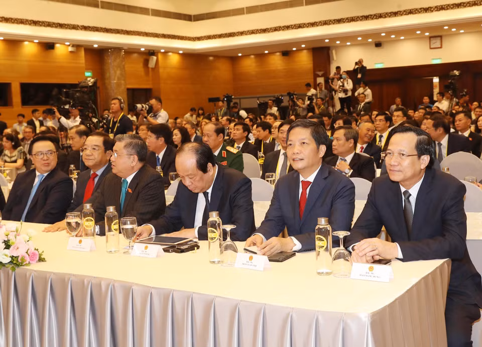 Các đại biểu đoàn Việt Nam dự lễ khai mạc Hội nghị Cấp cao ASEAN lần thứ 36. (Ảnh: Trọng Đức/TTXVN)