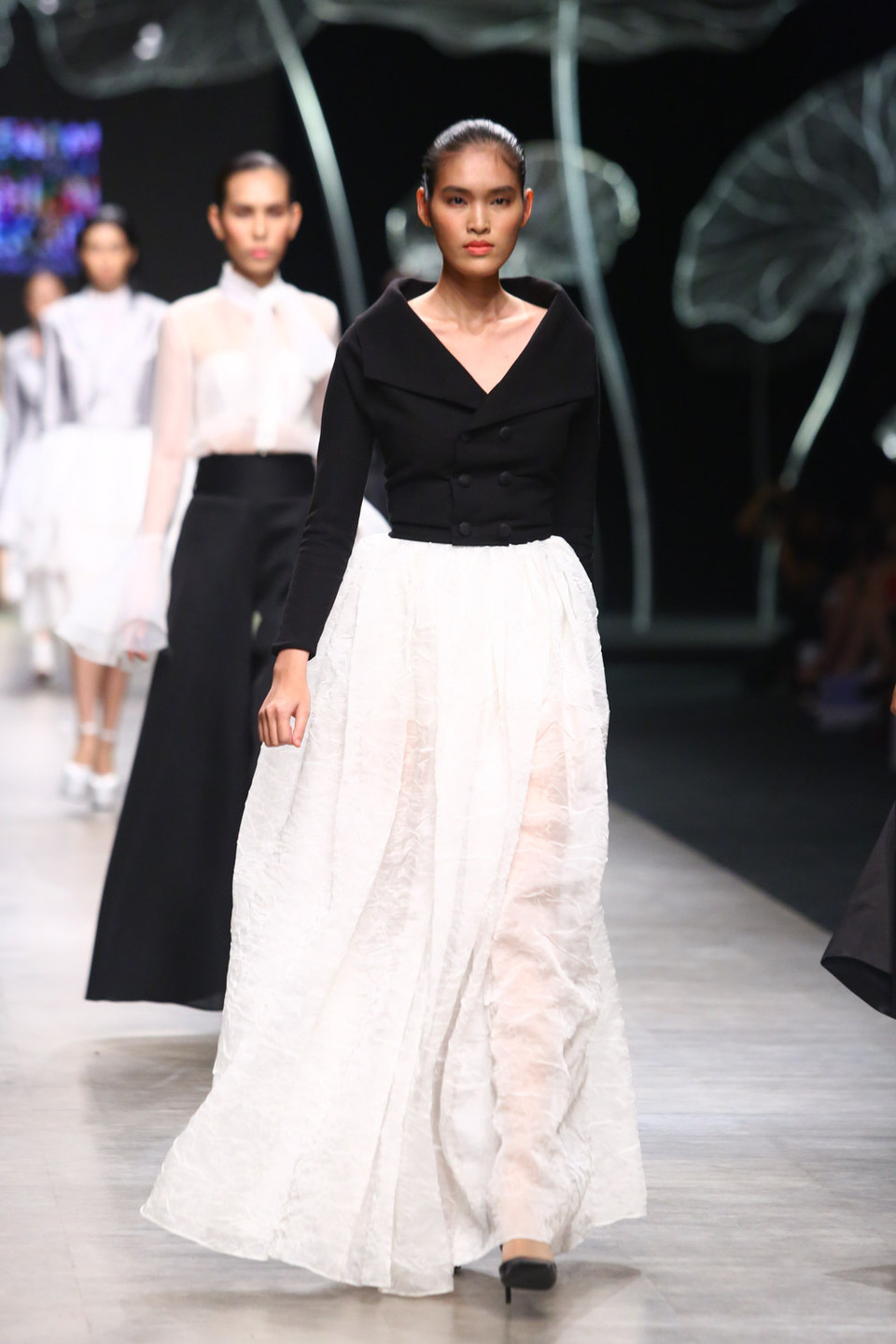 Là Quán quân Project Runway Vietnam mùa đầu tiên 2014, Hoàng Minh Hà được biết đến với các thiết kế sang trọng và đẳng cấp cho phái nữ.