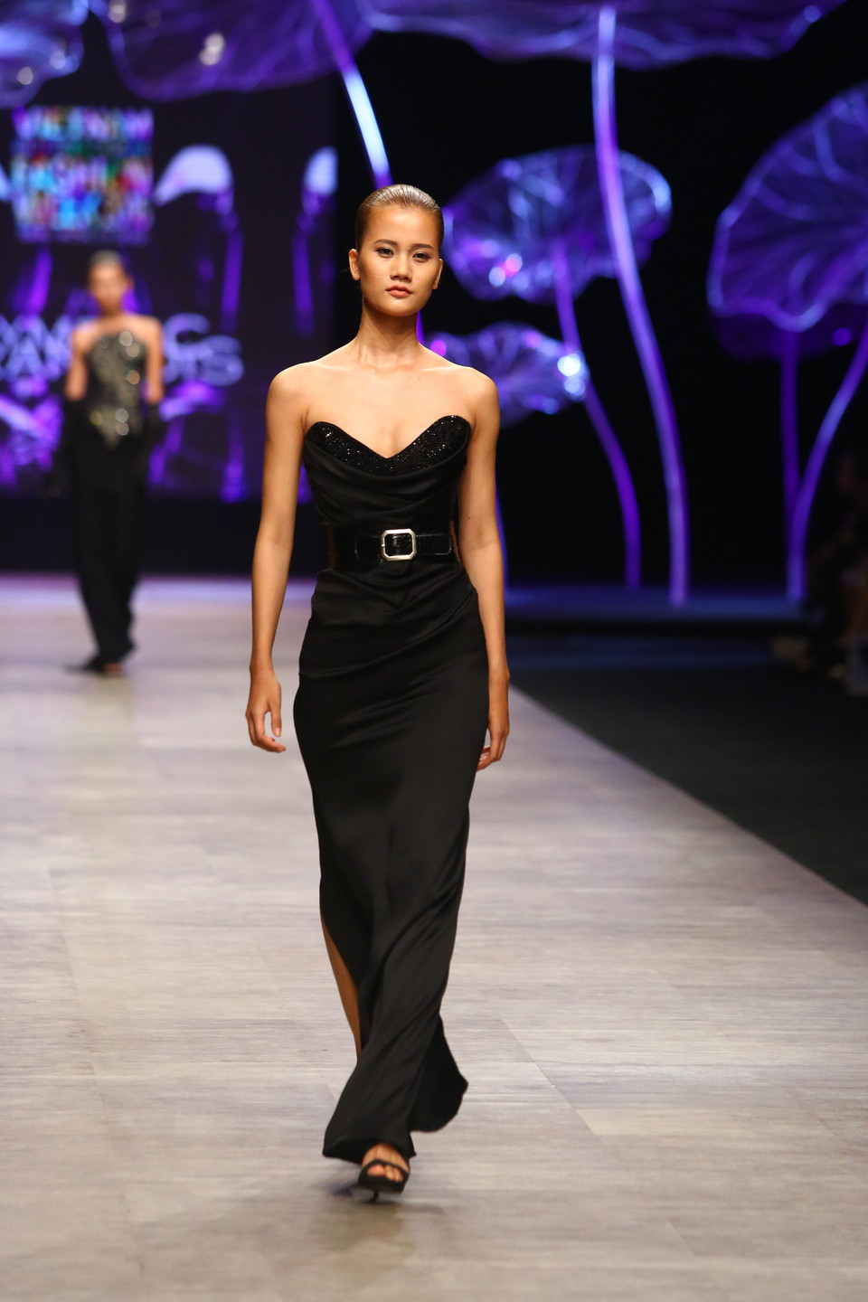 Eymeric François bắt đầu sự nghiệp của mình năm 1997, với hai nhà thiết kế thời trang cao cấp Thierry Mugler and Christian Lacroix.