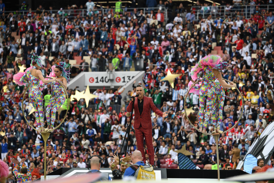 Màn trình diễn ấn tượng của các vũ công tại lễ khai mạc World Cup 2018 trên sân vận động Luzhniki ở Moskva ngày 14/6. (Nguồn: THX/TTXVN)