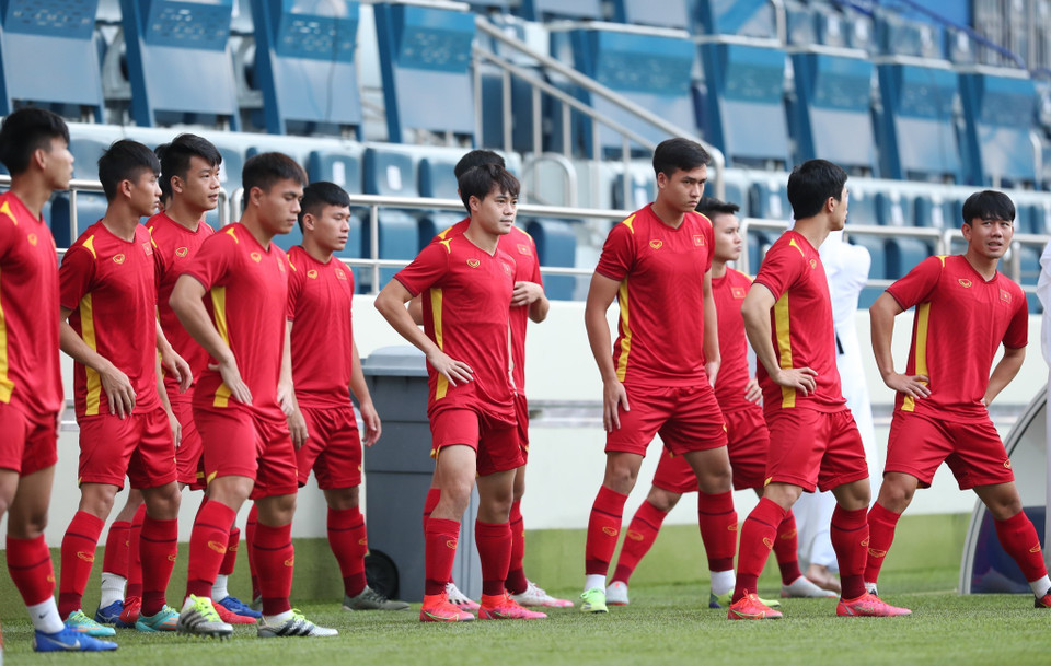 Tiền đạo Văn Toàn đã trở lại sân tập. (Ảnh: Hoàng Linh/TTXVN)