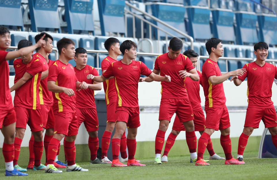 Tiền đạo Văn Toàn đã trở lại sân tập. (Ảnh: Hoàng Linh/TTXVN)