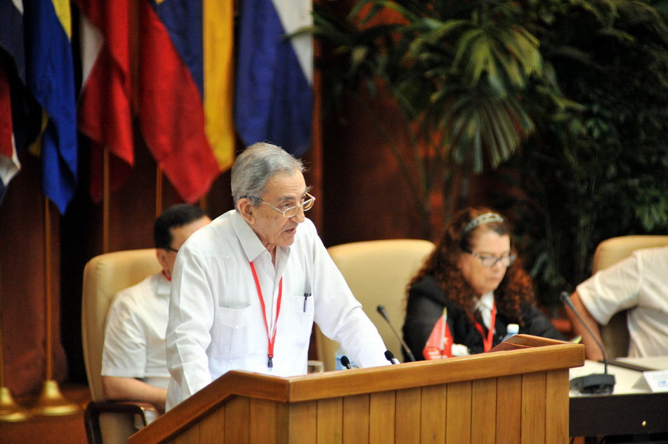  Trưởng Ban Đối ngoại Trung ương Đảng Cộng sản Cuba José Ramón Balaguer phát biểu tại phiên khai mạc diễn đàn. (Ảnh: Vũ Lê Hà/TTXVN)