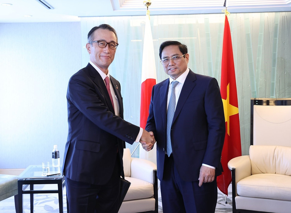 Thủ tướng Phạm Minh Chính tiếp Phó Chủ tịch Tập đoàn MUFG Kanetsugu Mike. (Ảnh: Dương Giang/TTXVN)