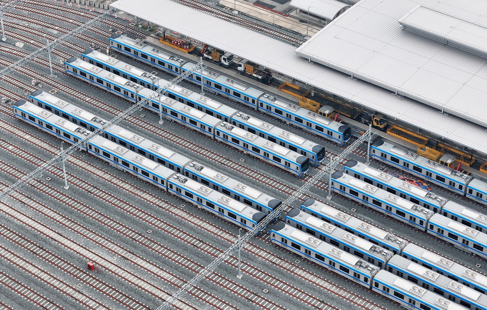 Tàu metro tập kết tại depot Long Bình (phường Long Bình, thành phố Thủ Đức, Thành phố Hồ Chí Minh). (Ảnh: Hồng Đạt/TTXVN)