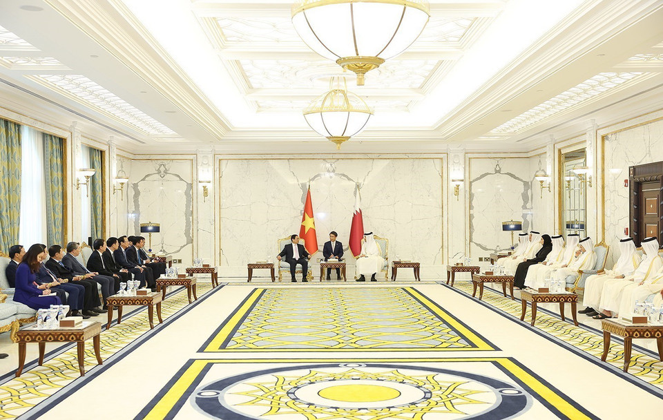 Thủ tướng Phạm Minh Chính hội đàm với Thủ tướng Nhà nước Qatar Sheikh Mohammed bin Abdulrahman bin Jasim Al-Thani. (Ảnh: Dương Giang/TTXVN)