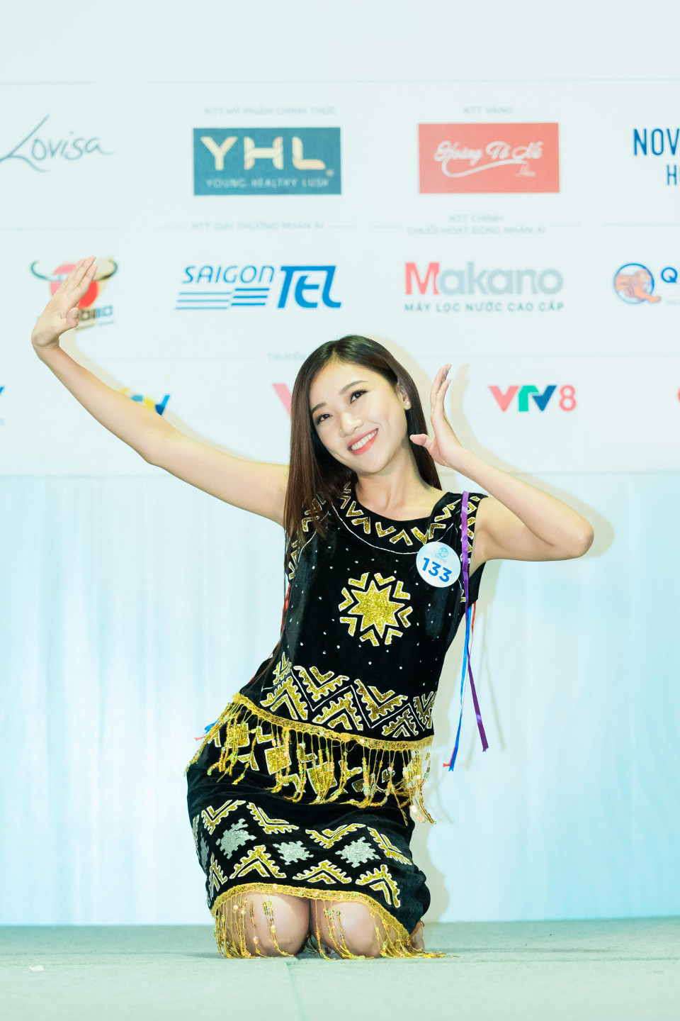 Top 7 thí sinh của Dances of Việt Nam sẽ có cơ hội trình diễn mở màn tại Chung kết toàn quốc cùng với ca sỹ Hoàng Thùy Linh là: Nguyễn Thị Thu Hiền (SBD 500), Đinh Quỳnh Trang (SBD 025), Nguyễn Phương Hoa (SBD 525), Dương Thị Ngọc Thoa (SBD 080), Trần Đình Thạch Thảo (SBD 182), Lê Thanh Tú (SBD 152), Phan Cẩm Nhi (SBD 313). (Ảnh: BTC)