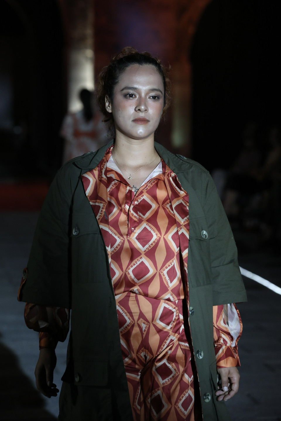 Buổi biểu diễn còn có sự góp mặt của trường Đại học Mỹ thuật Công nghiệp Việt Nam, với bộ sưu tập gồm 12 thiết kế được chọn lọc của các sinh viên xuất sắc khoa Thiết kế Thời trang. (Ảnh: Mai Mai/Vietnam+)