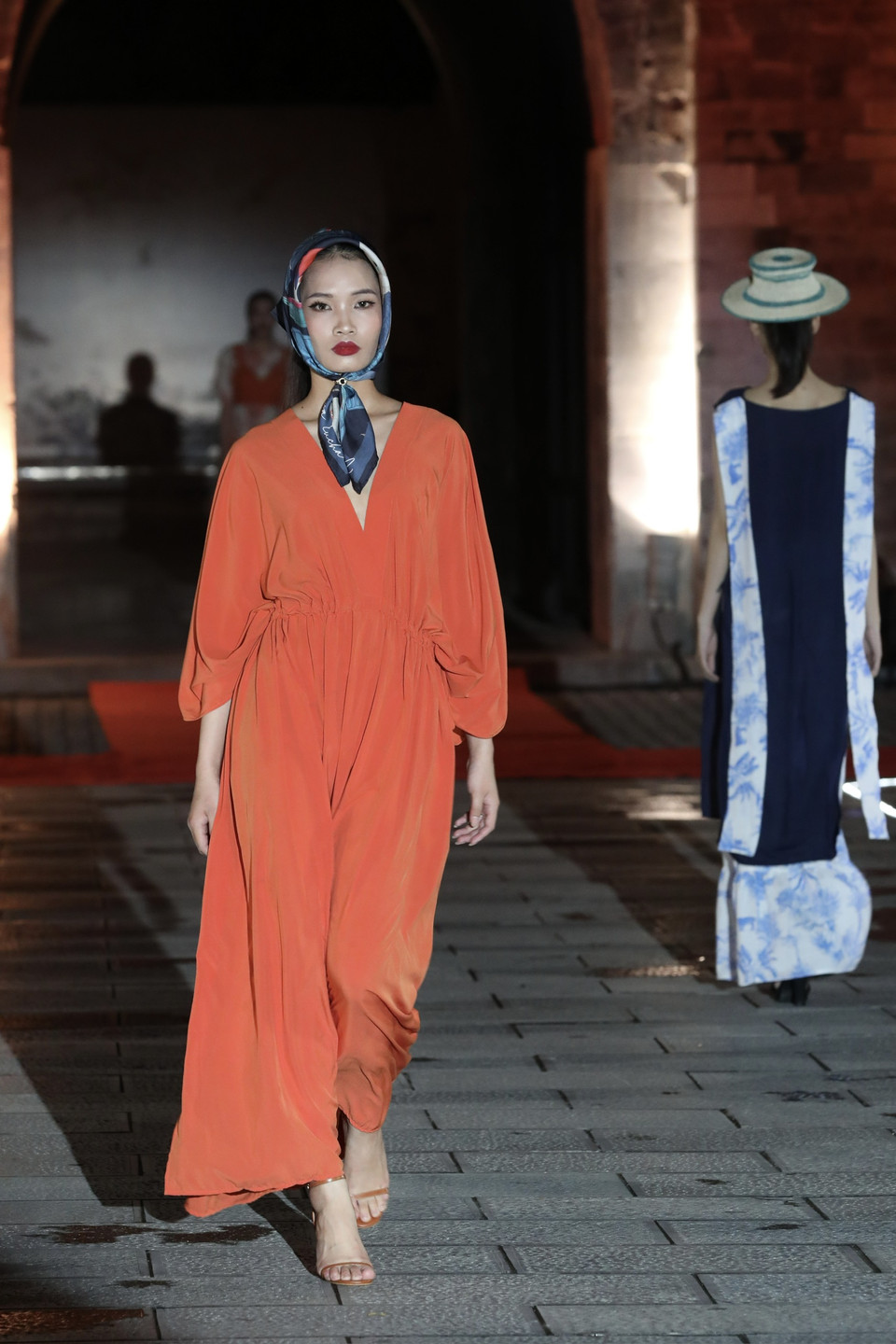 Sự kiện văn hóa này được tổ chức nhằm mục đích chia sẻ vai trò quan trọng của người phụ nữ trong công cuộc xây dựng hòa bình, với sự tham gia của bà Indira Cerpa - một công dân được hưởng lợi sau lễ ký kết lịch sử Thỏa thuận Hòa bình tại Colombia. (Ảnh: Mai Mai/Vietnam+)