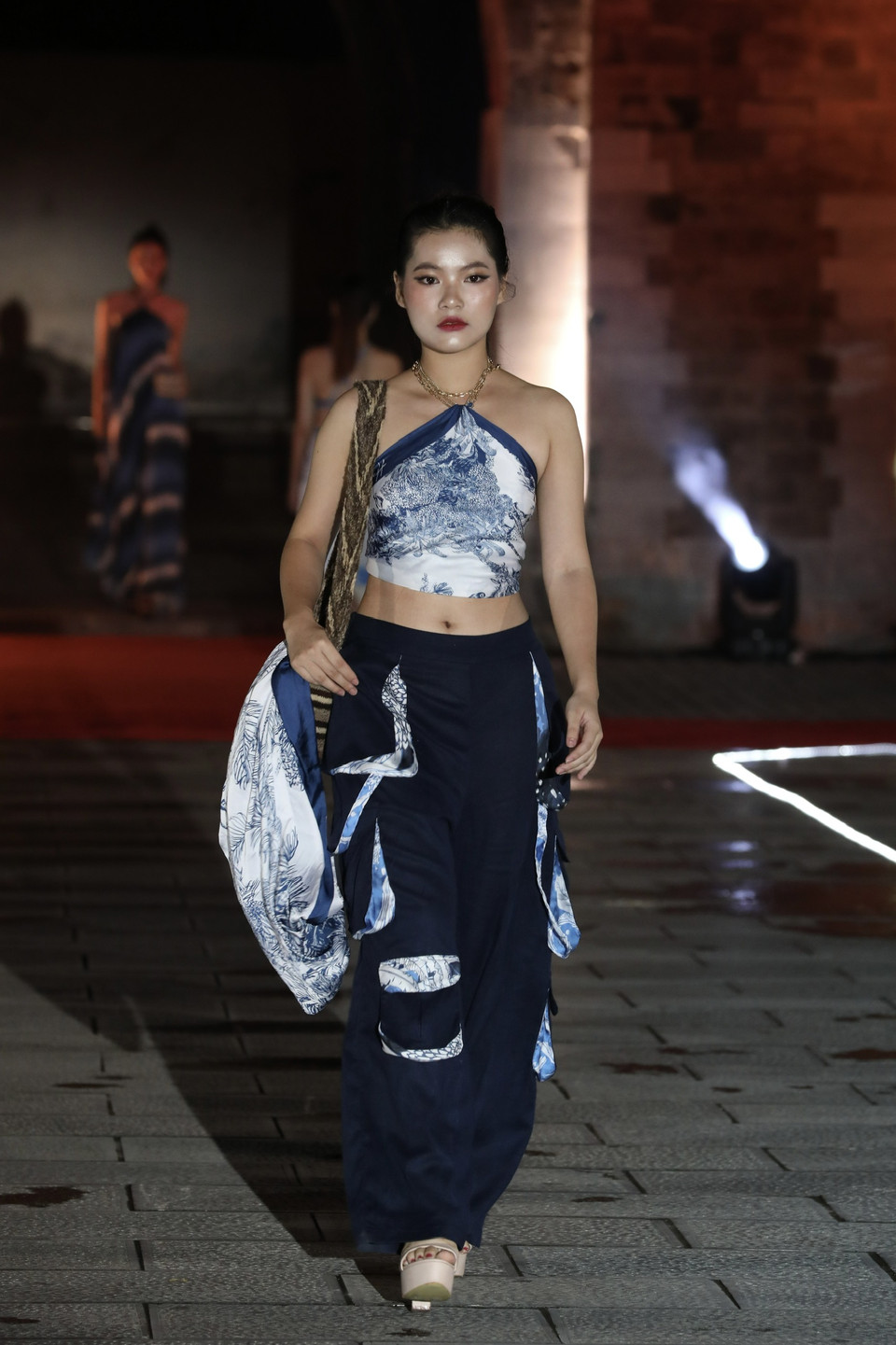 Đại diện hai thương hiệu thời trang đã tới thăm Việt Nam tuần qua, nhằm giới thiệu các dự án mà họ vô cùng tâm huyết để bạn bè quốc tế thấy rằng Colombia là quốc gia sẵn sàng thay đổi, hòa bình và hòa giải. (Ảnh: Mai Mai/Vietnam+)