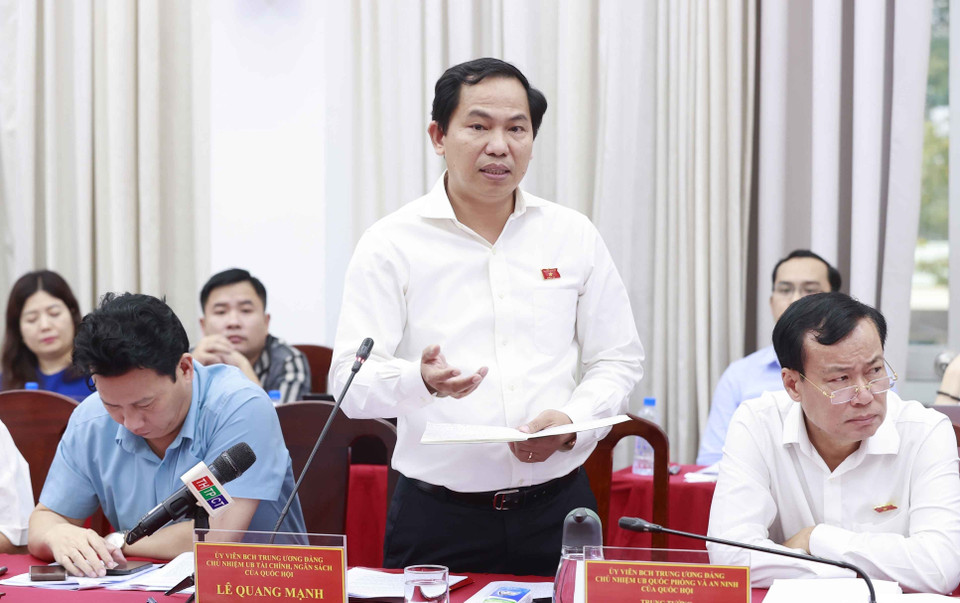 Chủ nhiệm Ủy ban Tài chính, Ngân sách của Quốc hội Lê Quang Mạnh phát biểu. (Ảnh: Doãn Tấn/TTXVN)