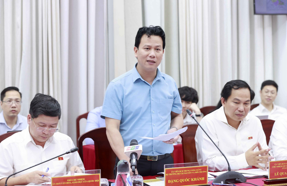 Bộ trưởng Bộ Tài nguyên và Môi trường Đặng Quốc Khánh phát biểu. (Ảnh: Doãn Tấn/TTXVN)