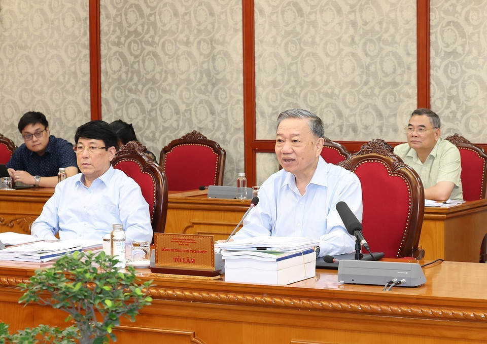 Tổng Bí thư, Chủ tịch nước Tô Lâm phát biểu kết luận cuộc họp. (Ảnh: Trí Dũng/TTXVN)