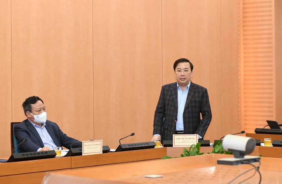Phó Chủ tịch UBND thành phố Hà Nội Chử Xuân Dũng phát biểu tại buổi làm việc. (Ảnh: TTXVN phát)