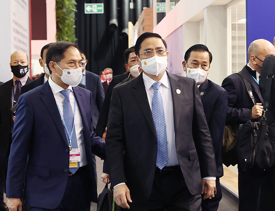 Thủ tướng Phạm Minh Chính đến dự sự kiện công bố Cam kết giảm phát thải metan toàn cầu. (Ảnh: Dương Giang/TTXVN)