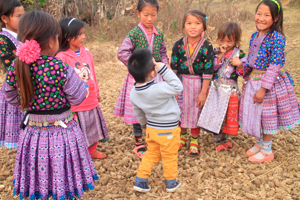 Giao lưu ở Tả Phình, huyện Mộc Châu, tỉnh Sơn La. (Ảnh: Xuân Mai/Vietnam+)