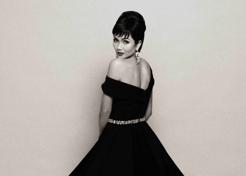 H'Hen Niê vừa chính thức giành được danh hiệu 'Timeless Beauty- Vẻ đẹp vượt thời gian' do chuyên trang sắc đẹp Missosology bình chọn vào tối qua, 28/1. (Ảnh: Milor Trần/Vietnam+)