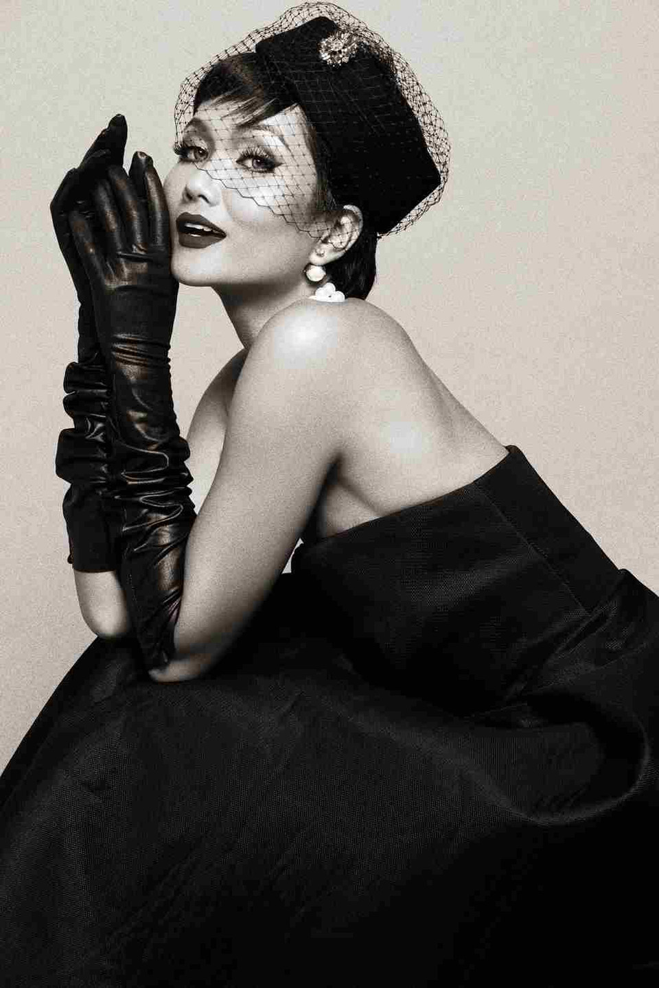 Với chủ đề 'Thanh niên tạo ra sự thay đổi thế giới,' ban tổ chức cùng H’Hen Niê và các khách mời mong muốn chương trình có thể góp phần thay đổi nhận thức của giới trẻ về vấn đề giáo dục, lãnh đạo và các dịch vụ cộng đồng. (Ảnh: Milor Trần/Vietnam+)