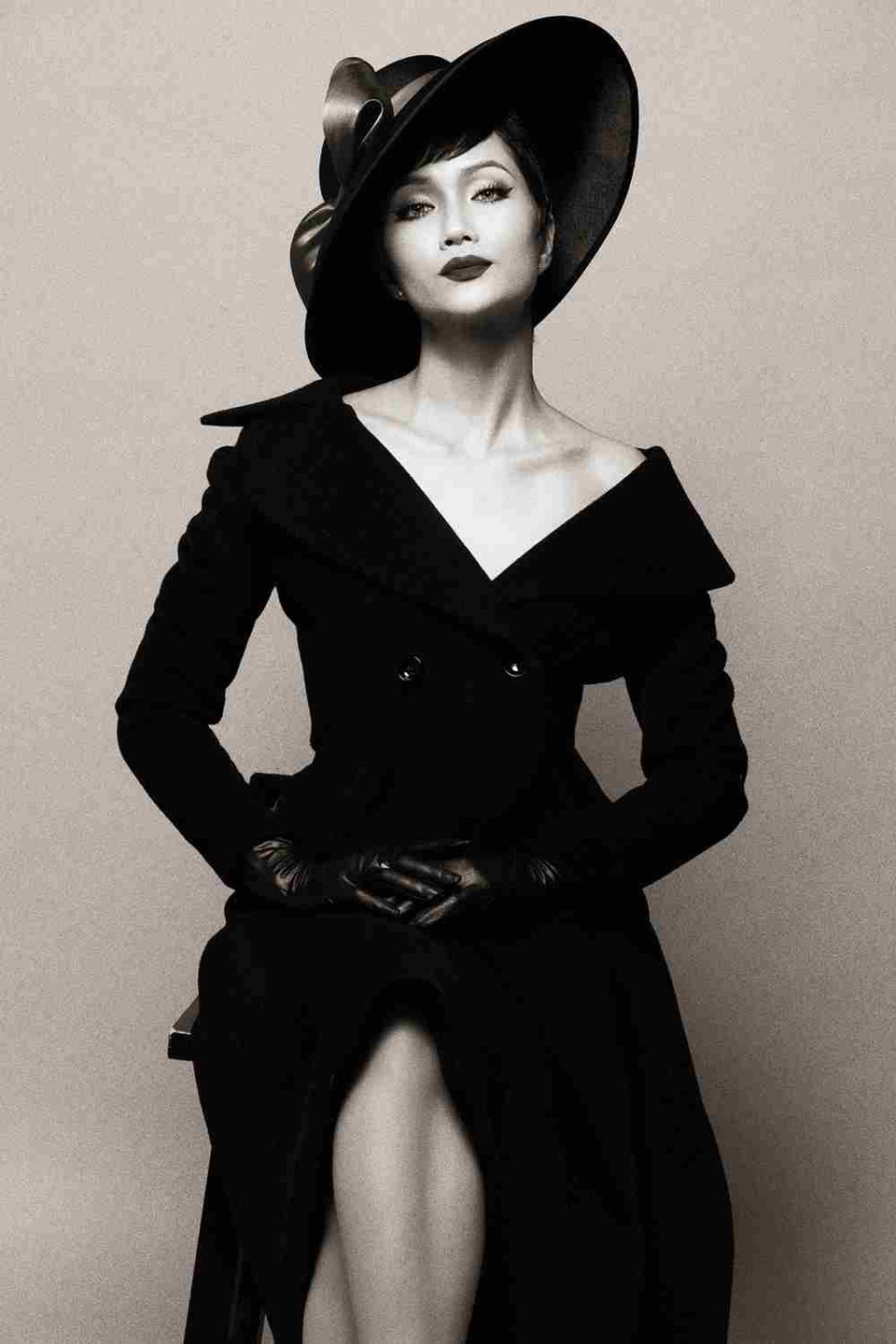 Chiến thắng 'Timeless Beauty-Vẻ đẹp vượt thời gian' của H’Hen Niê không nằm ngoài dự đoán của nhiều người... (Ảnh: Milor Trần/Vietnam+)